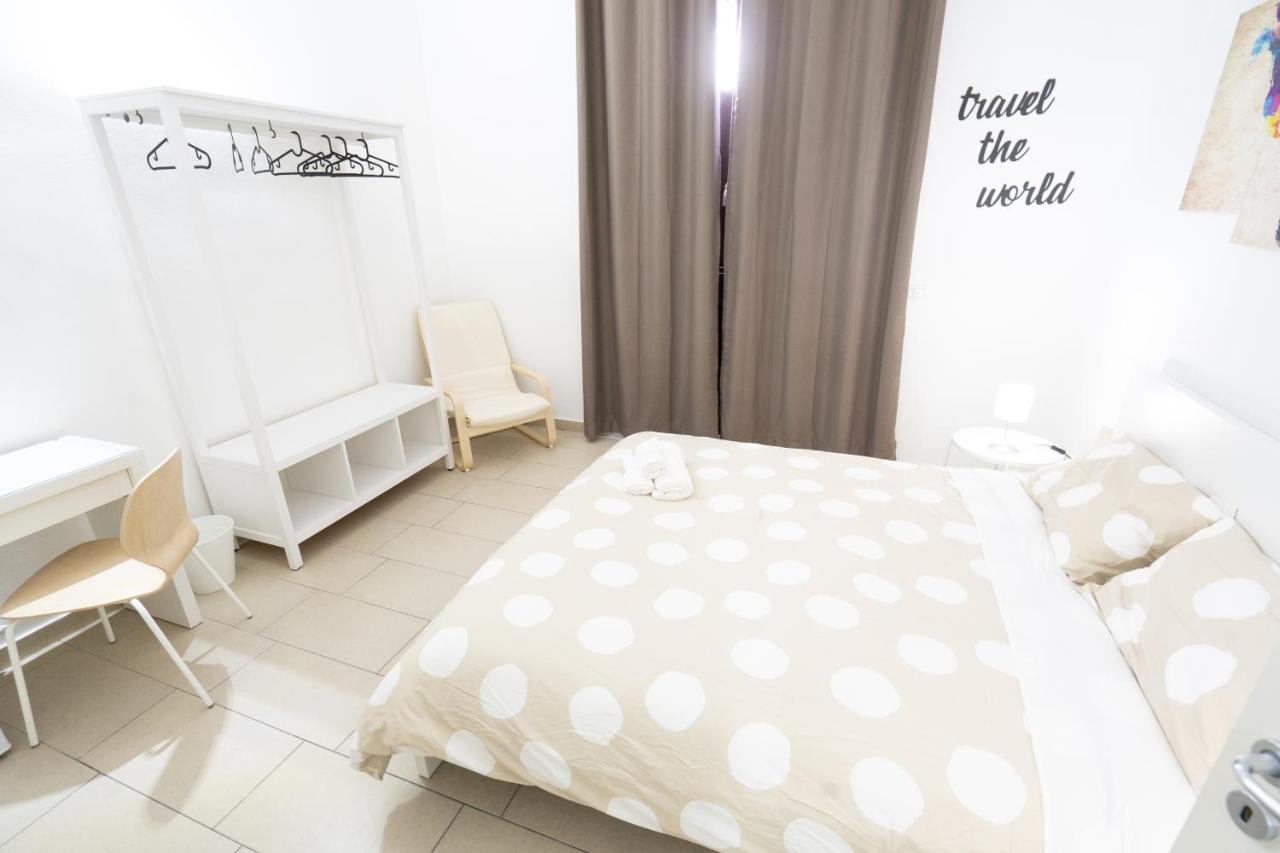 Be Happy Rooms Катания Экстерьер фото