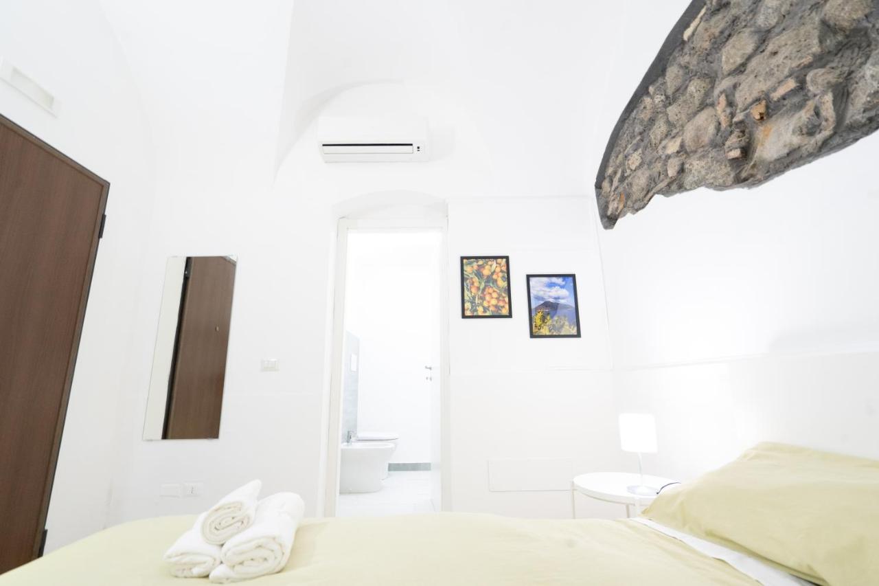 Be Happy Rooms Катания Экстерьер фото