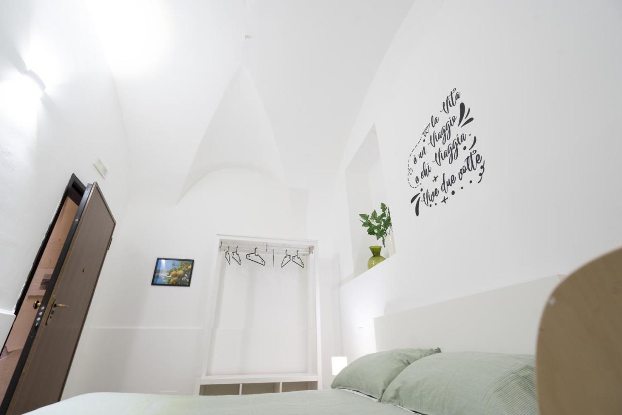 Be Happy Rooms Катания Экстерьер фото
